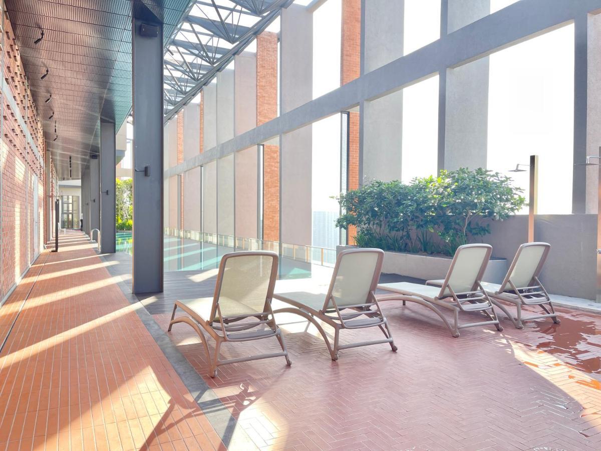 Modern 2B2B Apt Near Mid Valley - Wifi - Infinity Pool - Gym Kuala Lumpur Ngoại thất bức ảnh