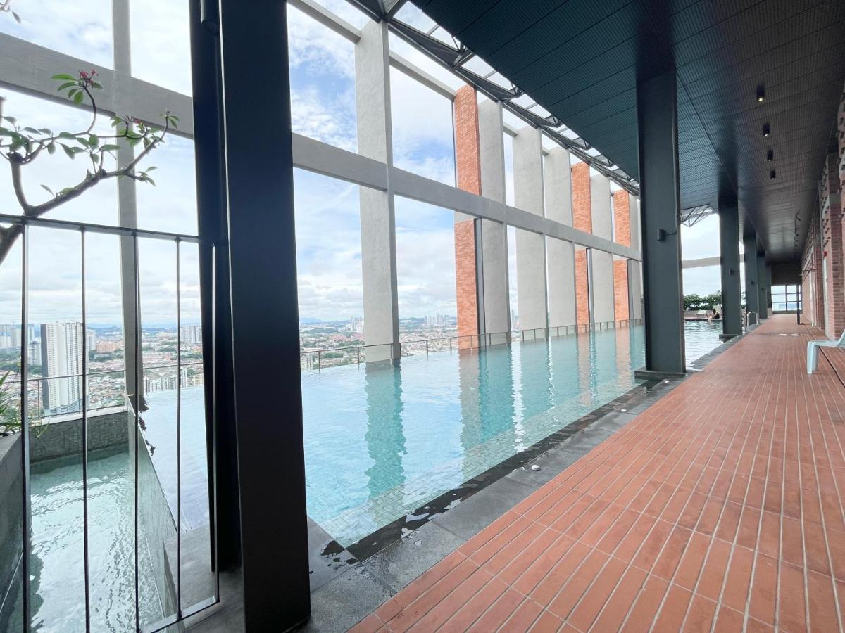 Modern 2B2B Apt Near Mid Valley - Wifi - Infinity Pool - Gym Kuala Lumpur Ngoại thất bức ảnh